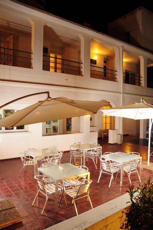 Hostal De La Costa Вилья-Карлос-Пас Экстерьер фото
