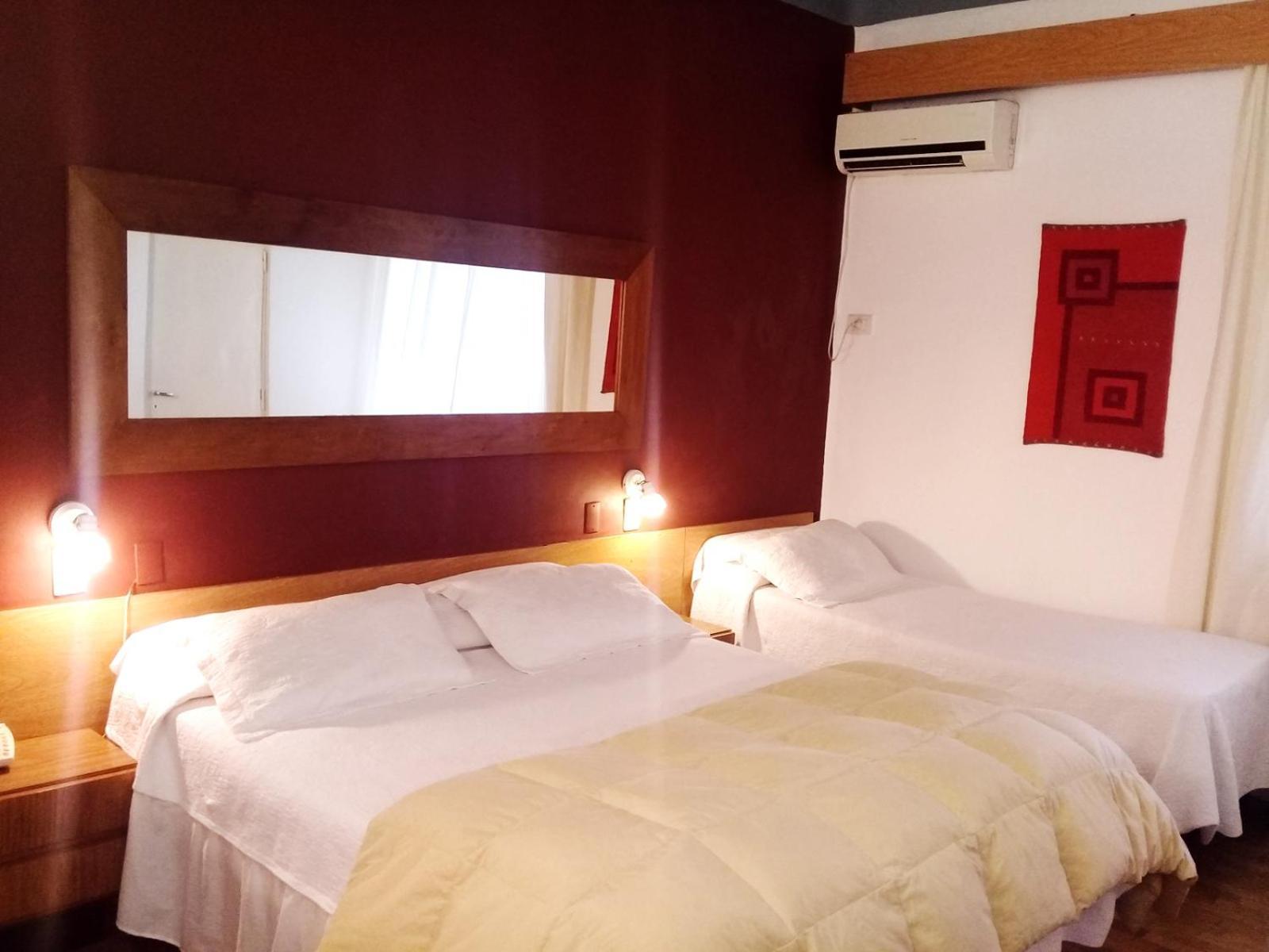 Hostal De La Costa Вилья-Карлос-Пас Экстерьер фото